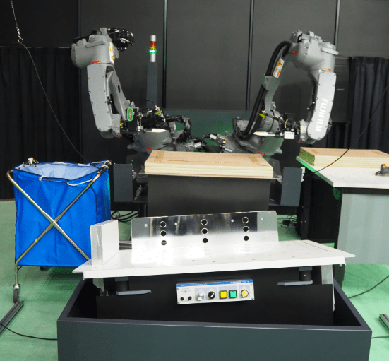 富士フイルム ワンプカットから風入れ・移載まで、紙捌きを自動化する印刷用紙ハンドリングロボットシステムがIGAS2022で注目