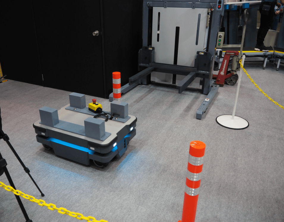 工藤鉄工所 IGAS2022で自動搬送ロボットや自動ワンプカット装置を参考出品、紙積み・紙揃えのスマート化を提案