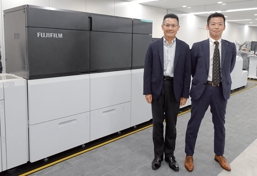 富士フイルムBI　未知なる市場を掘り起こす「Revoria Press PC1120」～独自技術の圧着トナーなどで印刷ビジネスに変革FBI　未知なる市場を掘り起こす「Revoria Press PC1120」～