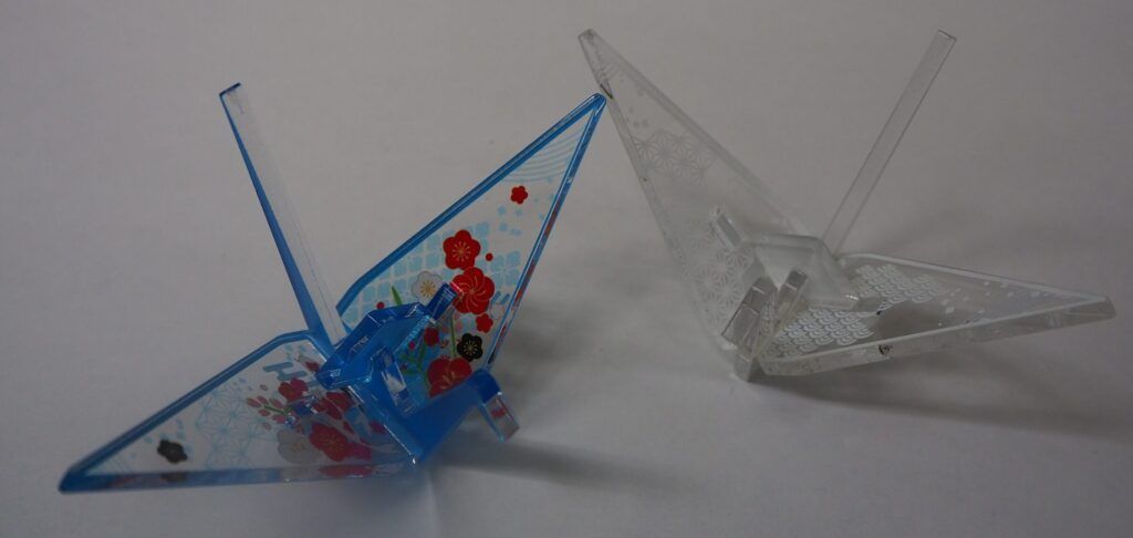 原色美術印刷社　アクリル系の自社商品が成長の可能性拡げる～グッズ事業の売上３倍目指す