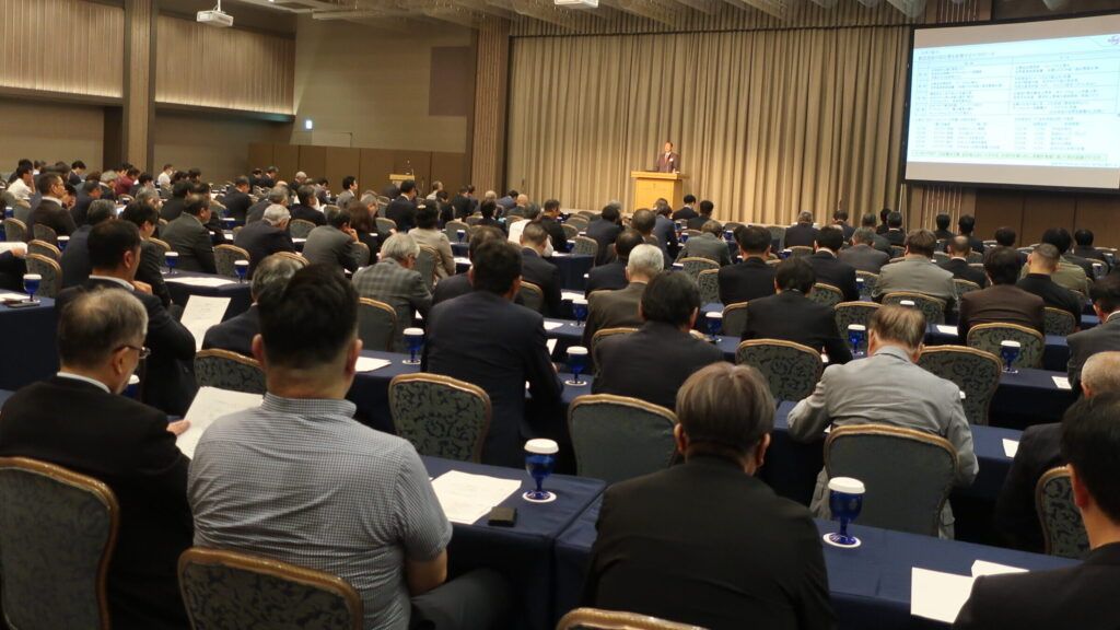 RMGT　東日本パートナーズクラブに210人集う、広川社長が「ともに、世界へ彩を、未来を創る」と基調講演、11月４日広島本社工場で自動化・高付加価値化の内覧会開催